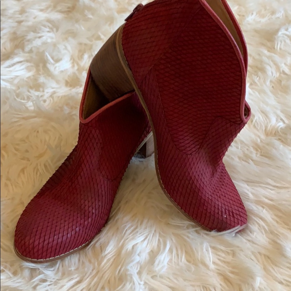 Miz Mooz Red  leather ankle boot